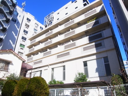 「プリヴェール南青山」神宮外苑のイチョウ並木、表参道イルミネーションへも徒歩圏内の好立地物件！