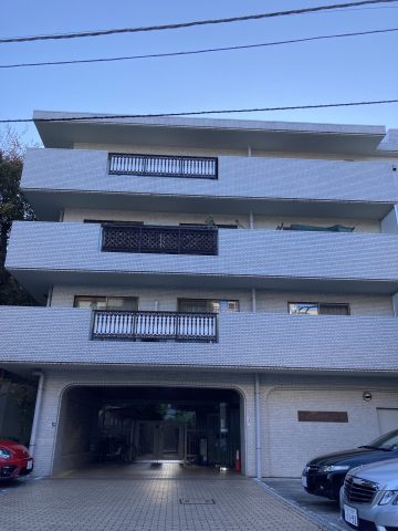 「サンビューハイツ南青山」表参道駅まで徒歩３分の1LDKマンション！！