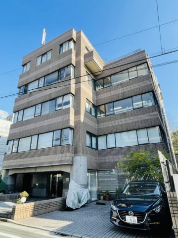 「アンバービル」表参道駅と渋谷駅の中間に位置する人気エリアオフィス!!