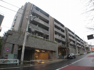 「フレンシア外苑西」外国人可、駐車場有、ペット相談可の1LDK☆
