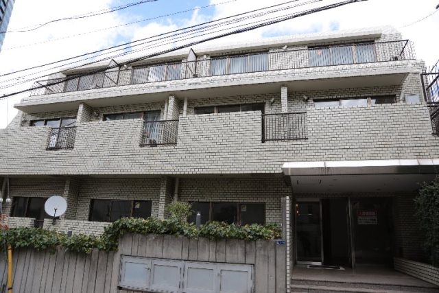 「かなりマンション六本木」事務所・サービス店舗可の使いやすいワンルーム物件!!