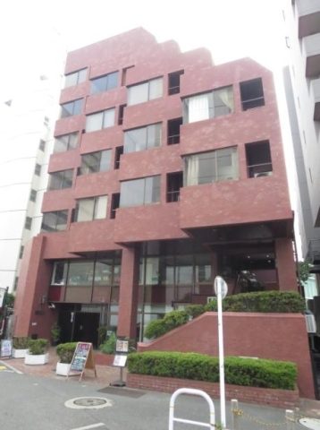 「ストークマンション明樹」北参道駅徒歩2分の駅近オフィス!!