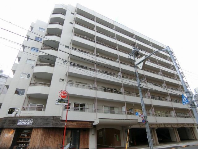 「原宿グリーンハイツ」原宿駅徒歩6分でありながらも落ち着きと品のある千駄ヶ谷の1LDKをご紹介!