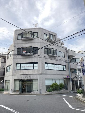 「雅ビル」北参道駅徒歩4分、角地で視認性良好のオフィスをご紹介!!