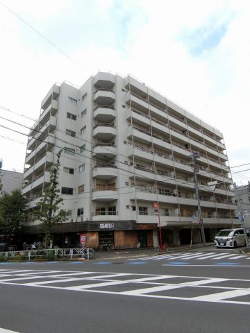 「原宿グリーンハイツ」原宿駅徒歩6分でありながらも落ち着きと品のある千駄ヶ谷1LDKをご紹介☆