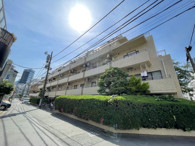 「ライオンズマンション千駄ヶ谷第２」礼金ゼロ！賃料改定！閑静な住宅街に佇み、スーパーやコンビニが近いワンルーム物件をご紹介します！