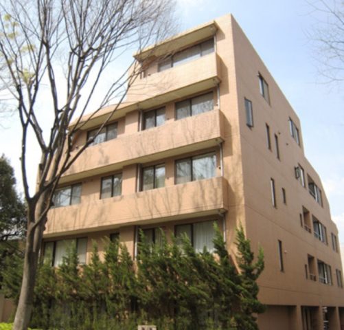 緑豊かで静寂なロケーション、広尾駅徒歩６分の３ＬＤＫをご紹介！！