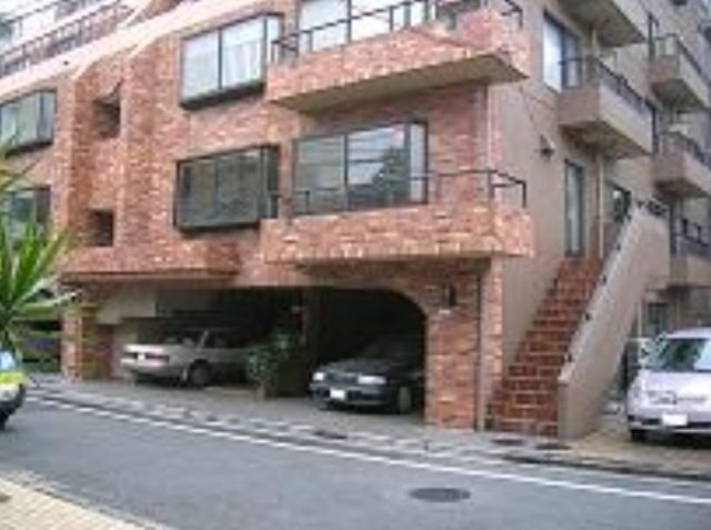 「グリーンハイツ千駄ヶ谷」礼金ゼロ!千駄ヶ谷駅近の2LDK☆彡