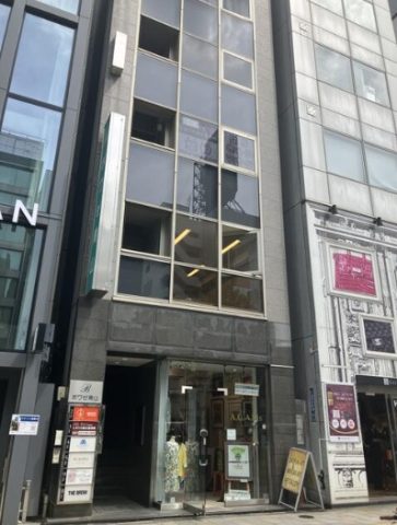 「ボワゼ青山」表参道駅徒歩2分!青山通り沿いに建つ店舗・事務所物件をご紹介☆