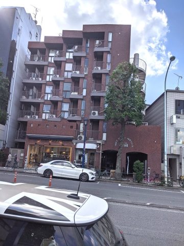 「ソフトタウン青山」外苑西通り沿いに建つ、コンパクトサイズのオフィスをご紹介☆