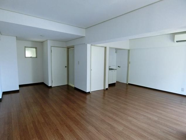 東常盤松マンション 他のお部屋の内装になります。