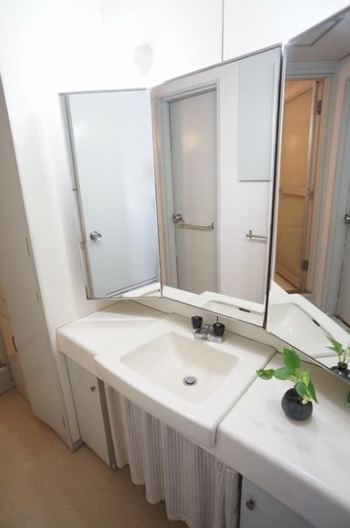 渋谷ホームズ 他のお部屋の内装になります。